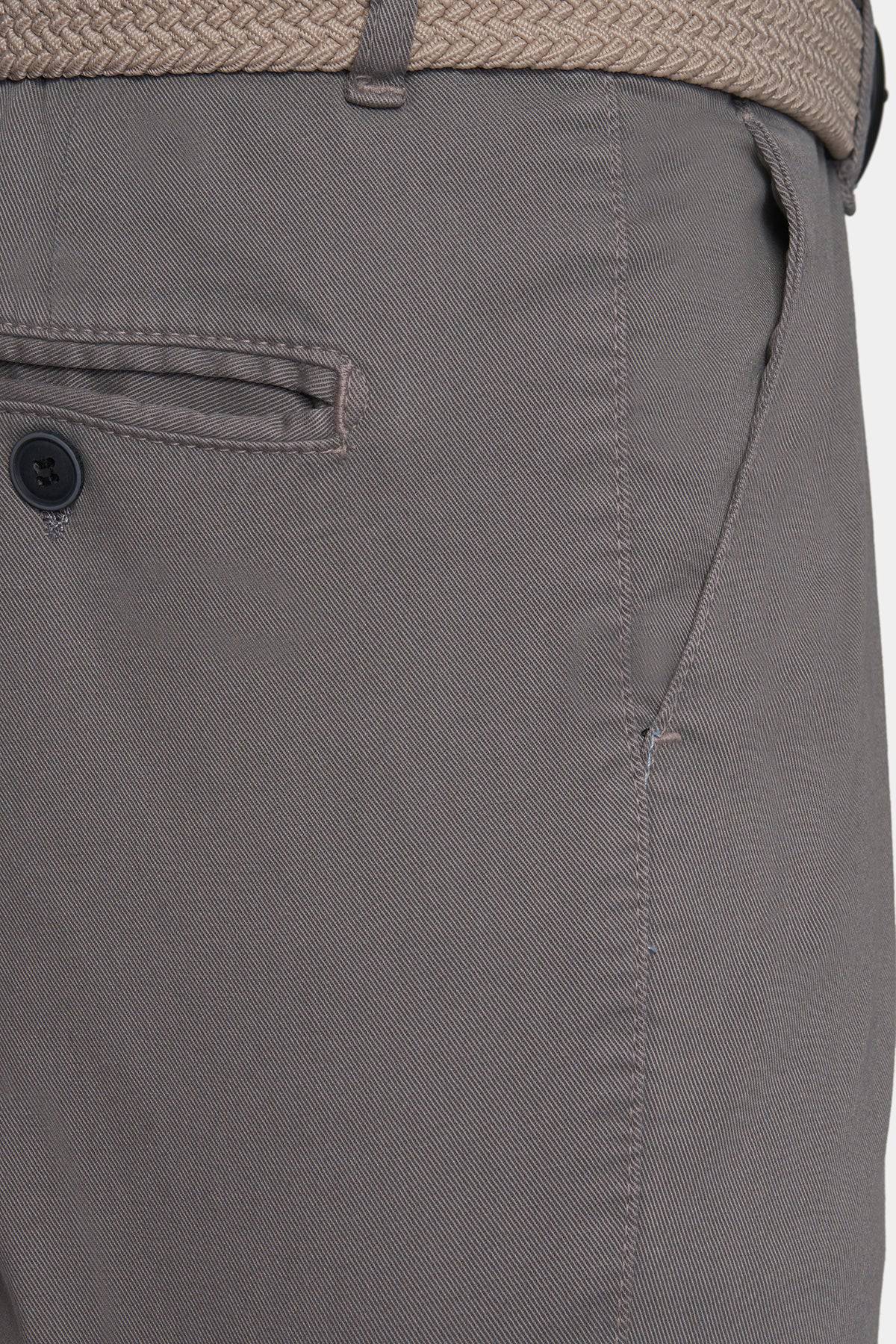 The Timeless Chino Mens's Graphite Premium Versatile Comfortable Casual Pants