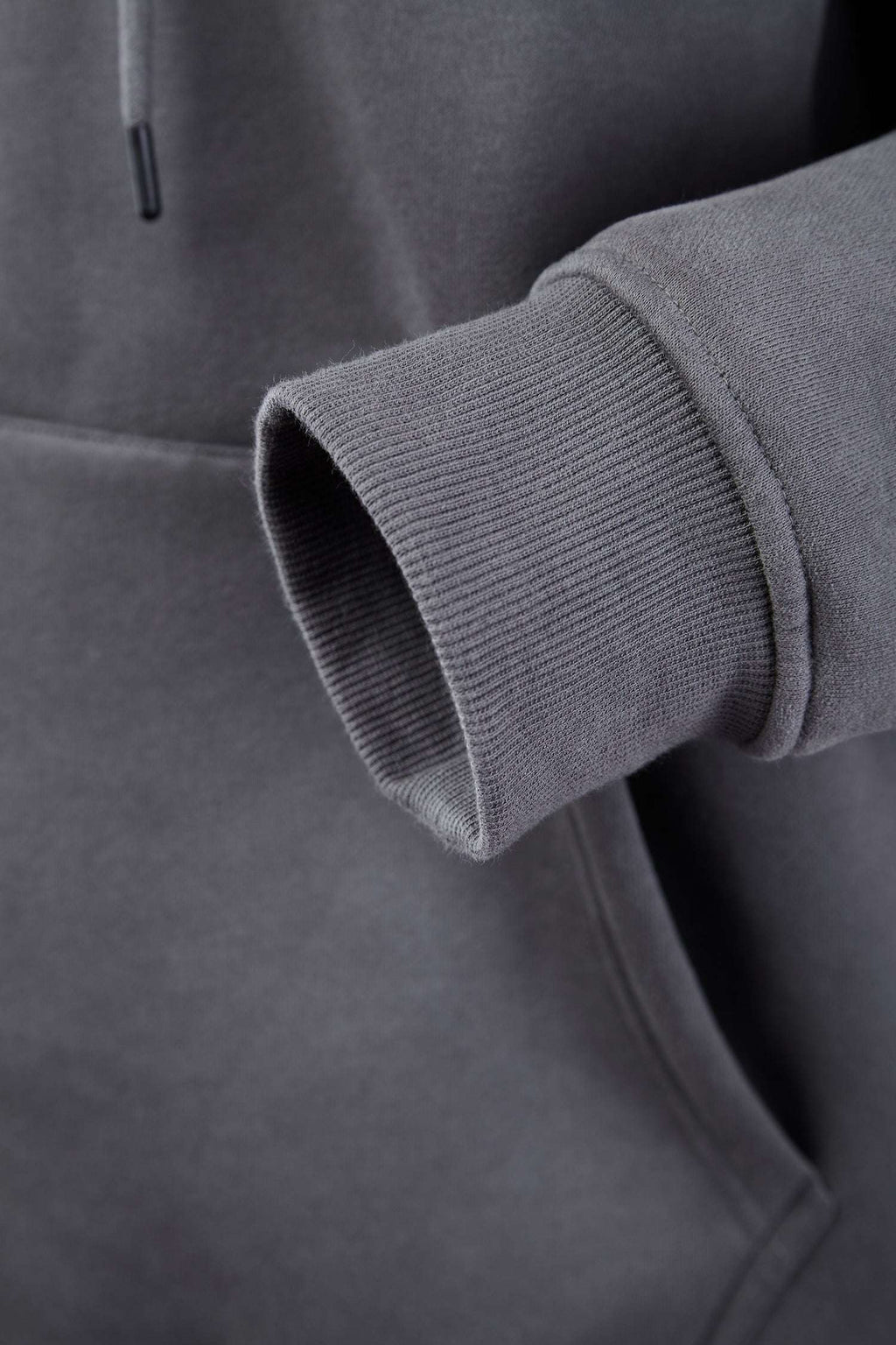 Niepce Cyber01 Hoodie with embroidered i-tech logo and Japanese kanji on sleeve, lined with triple-layer fleece for warmth and wind protection