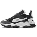 Lightweight casual sneakers with synthetic PU exterior and ventilated mesh panels for breathability and comfort