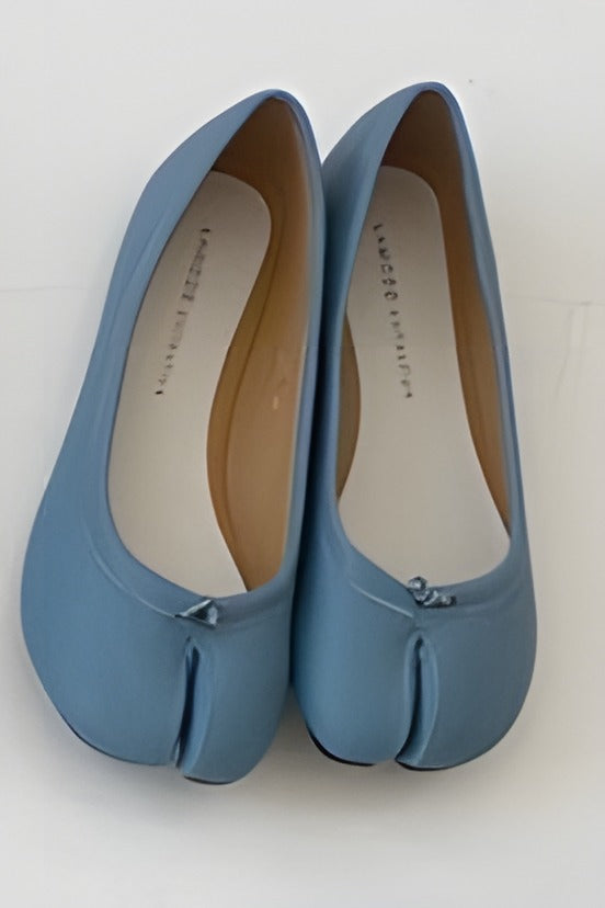 Women's Split-Toe Tabi Ballet Shoes Soft Non-Slip Low Heel. i Think We All Agree You Like These.