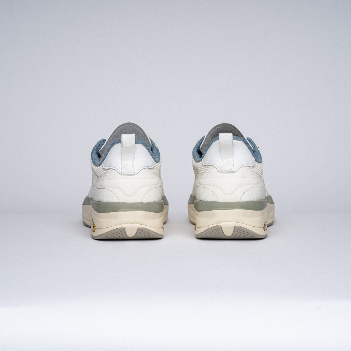 FRQNT Flyers White Noise Water Ready Shoes With Drainage Support