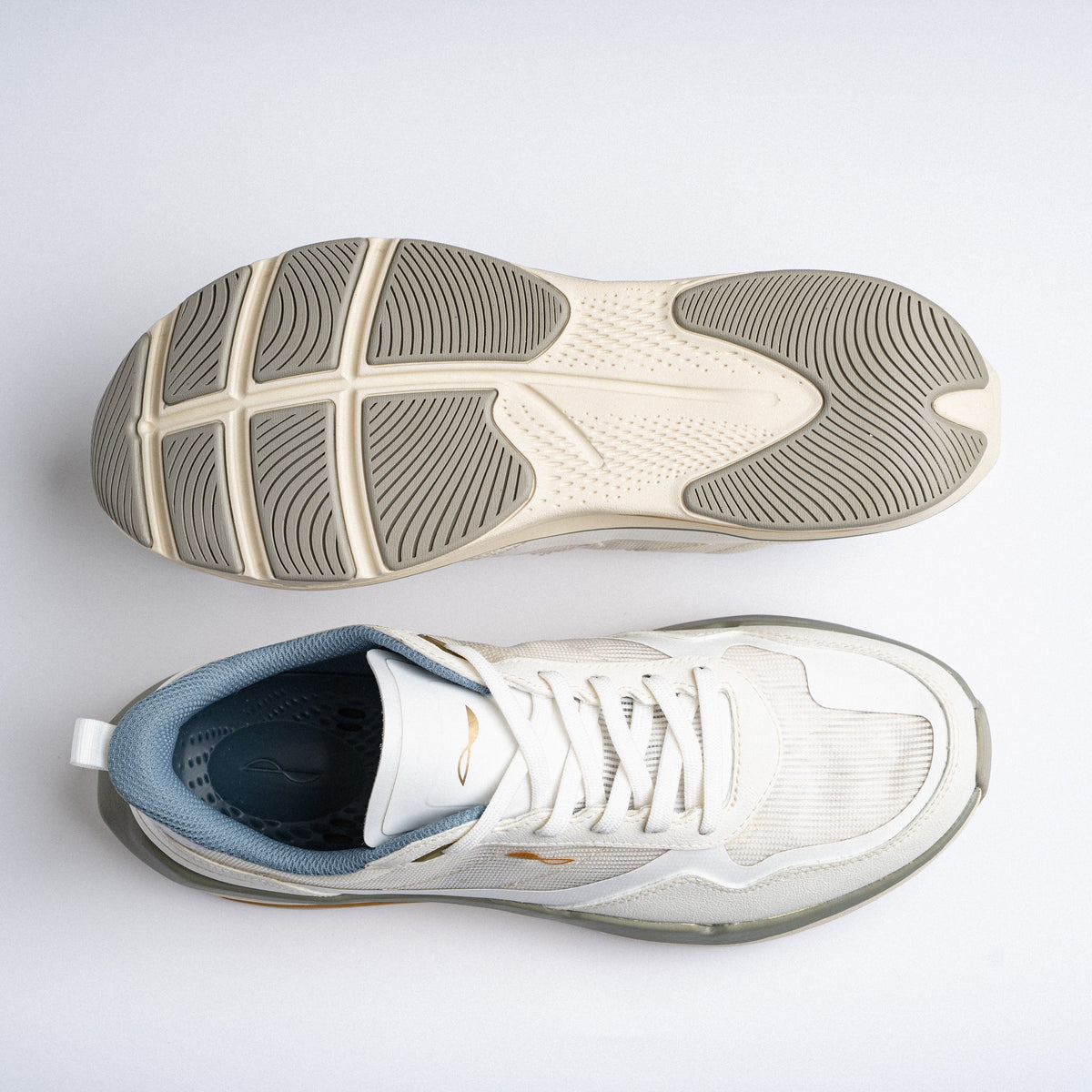 FRQNT Flyers White Noise Water Ready Shoes With Drainage Support