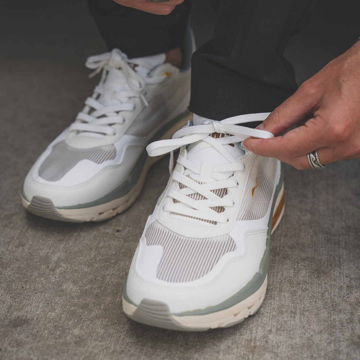 FRQNT Flyers White Noise Water Ready Shoes With Drainage Support