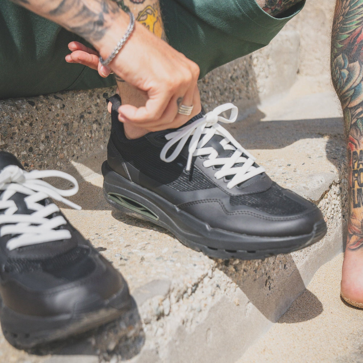 FRQNT Flyers Goth Black Quick Dry Water Shoes For Men And Women