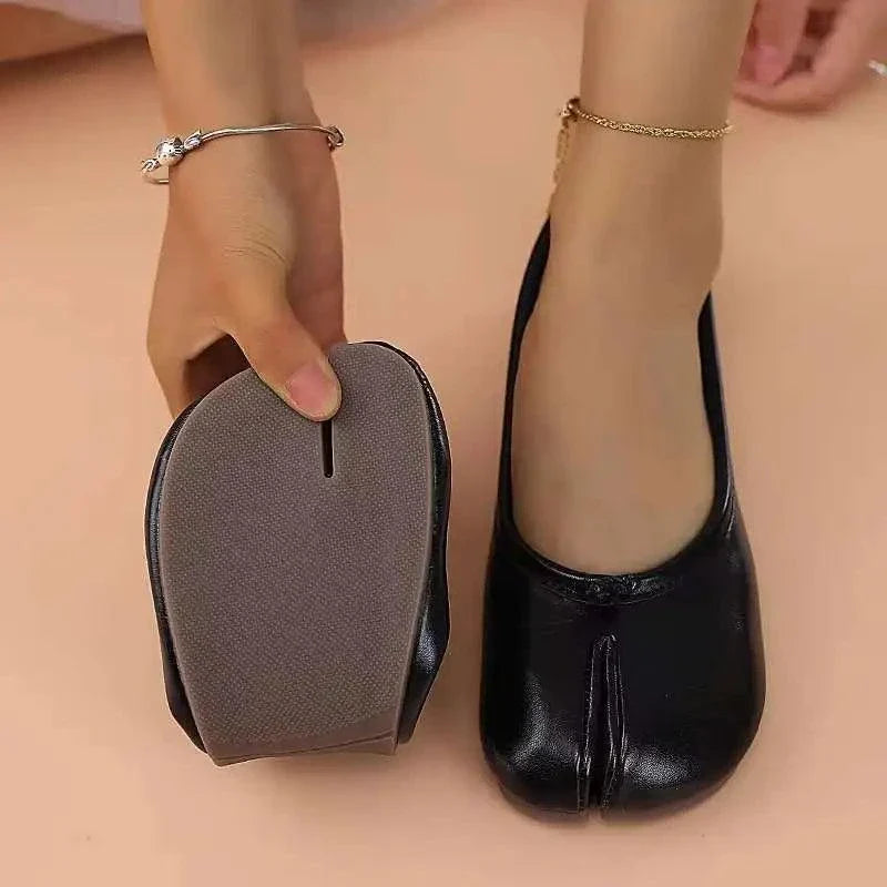 Artisan crafted soft high quality leather tabi ballet slippers with split-toe design and rubber sole
