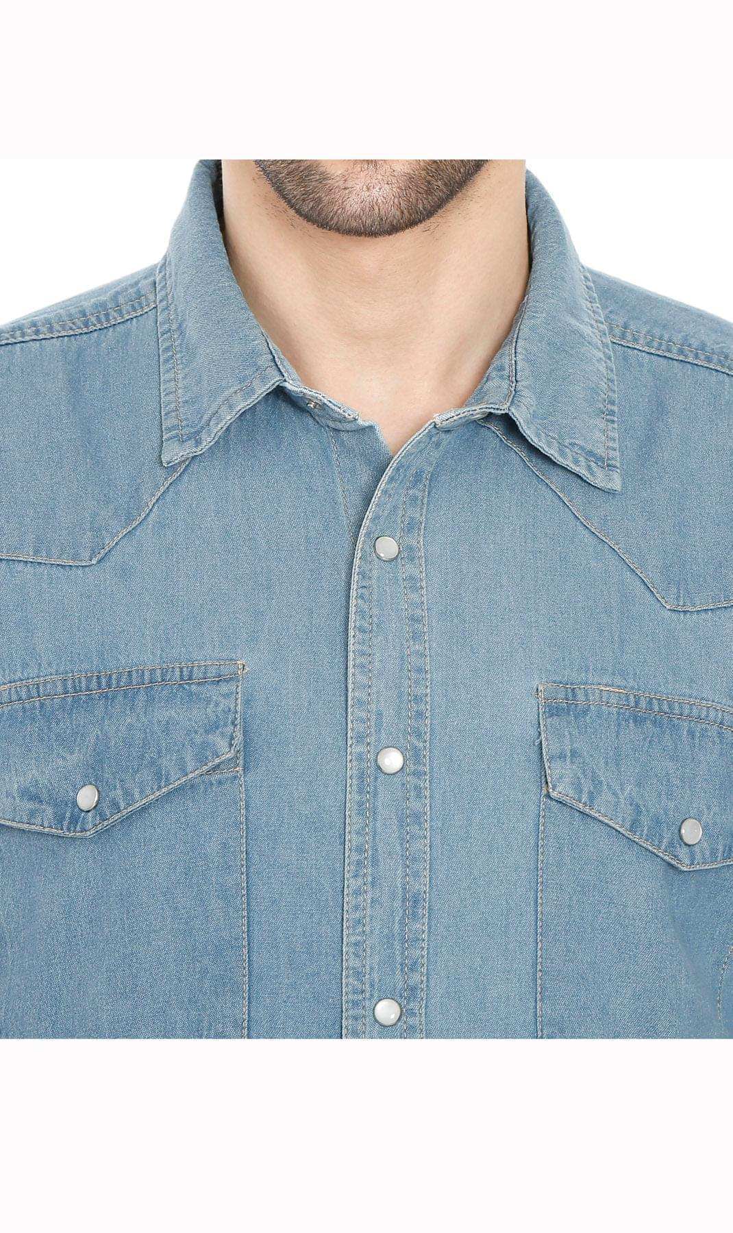 Men's western snap button shirt in denim and twill with stitched yoke and dual chest pockets