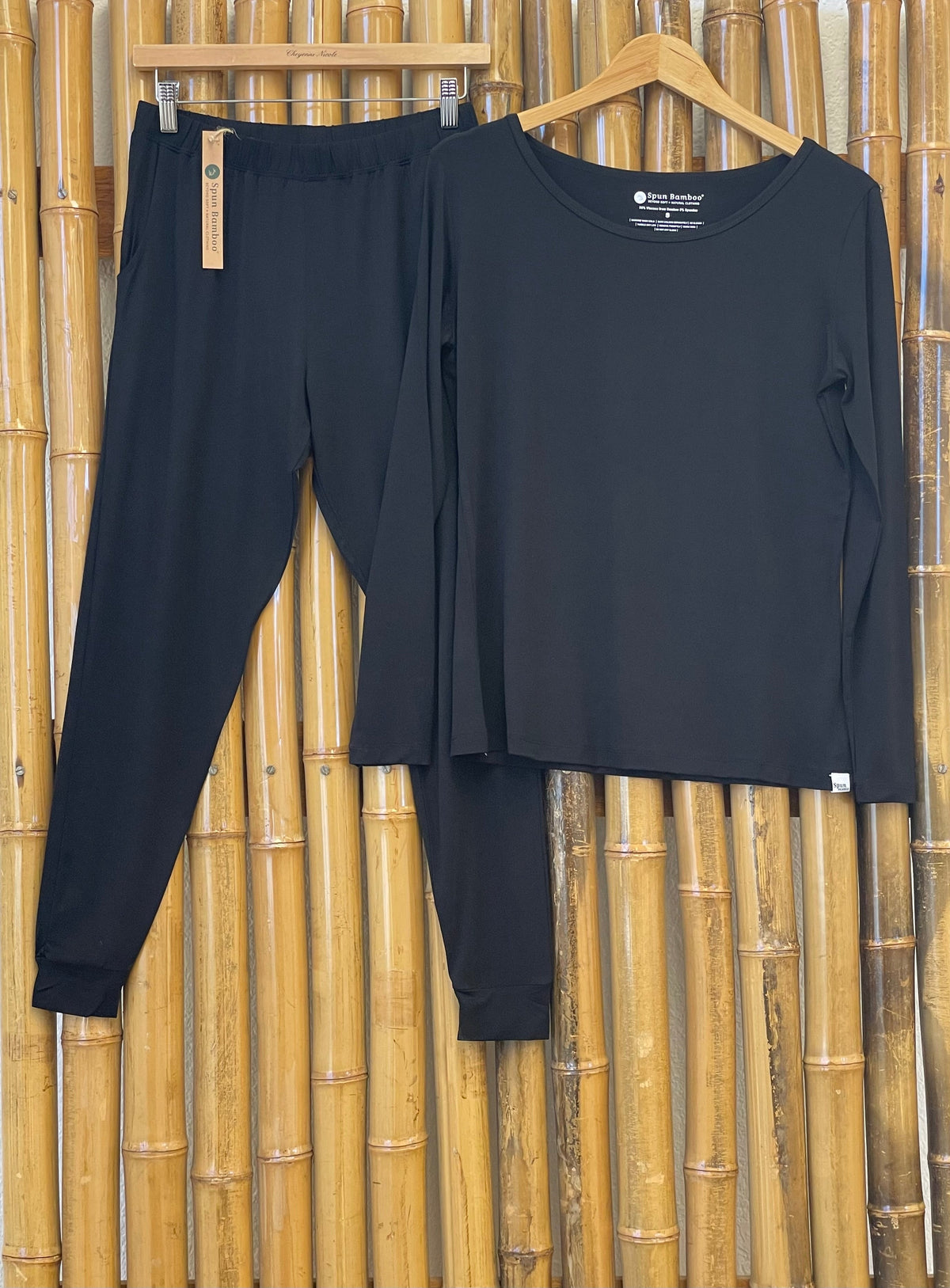 Women's bamboo lounge set with long sleeve t-shirt and jogger pants, lightweight and moisture-wicking fabric