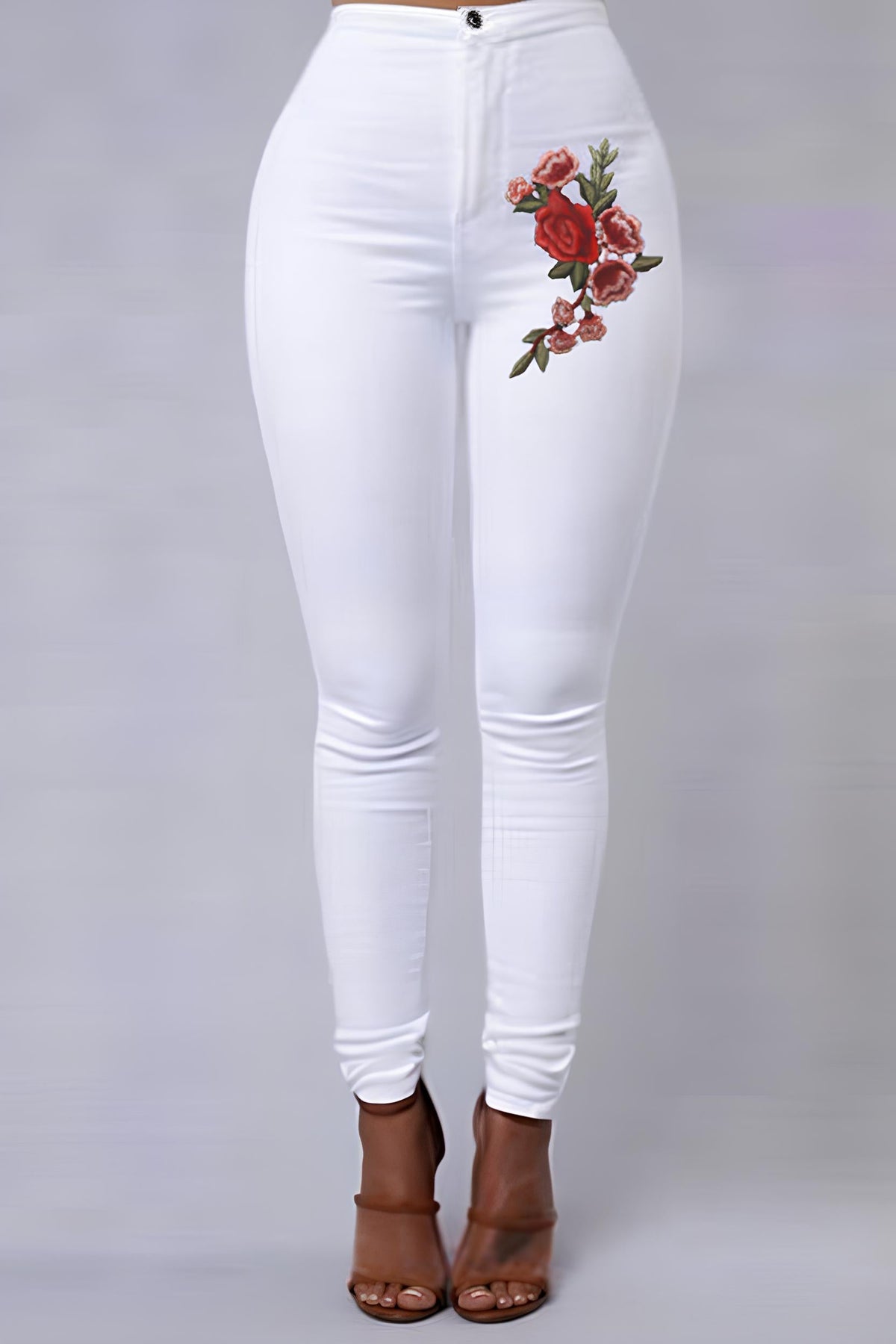 Painted Stretch "Mom" Jeans in white with a slim fit, high waist and red rose embroidery on one thigh.